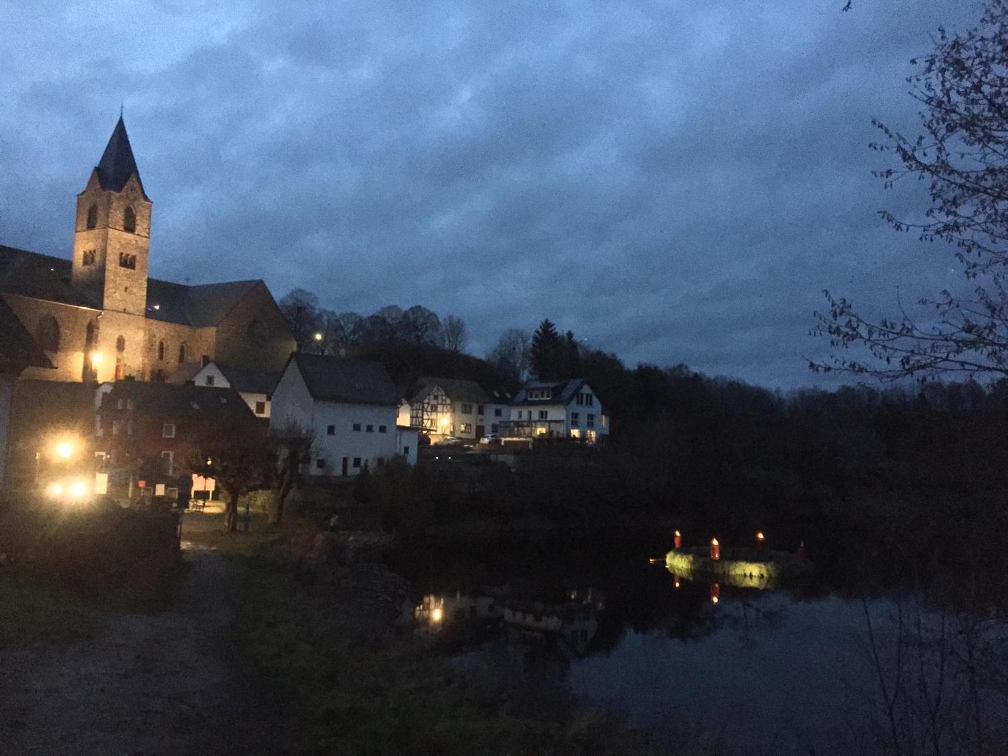 Ferienhaus Eifelstuben Mit Charme - Bauernstube Vulkaneifel - Naehe See Und Burgruine Ulmen Exterior foto